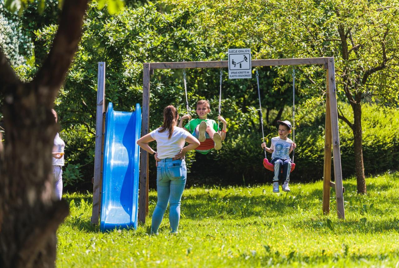 Rajski Vrt - Lake House - Paradise Garden Sisak Exterior foto